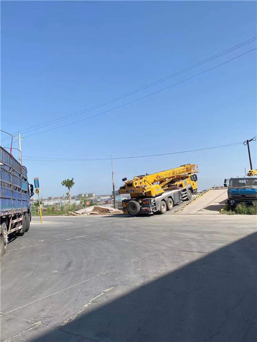 拱墅区25吨吊车的租赁价格大概是多少？