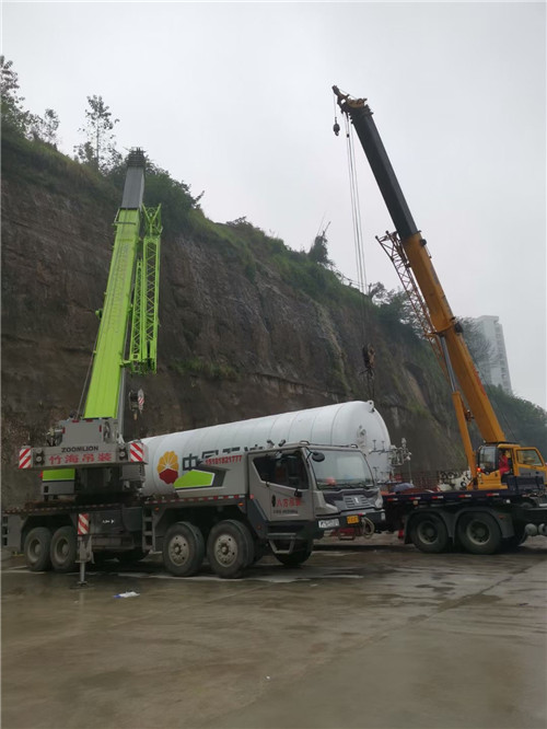 拱墅区“不怕风雨冻”—— 吊车的 “恶劣环境适应” 技术